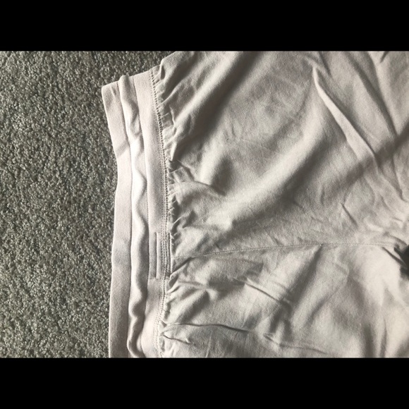 Woman’s pants - Picture 5 of 6